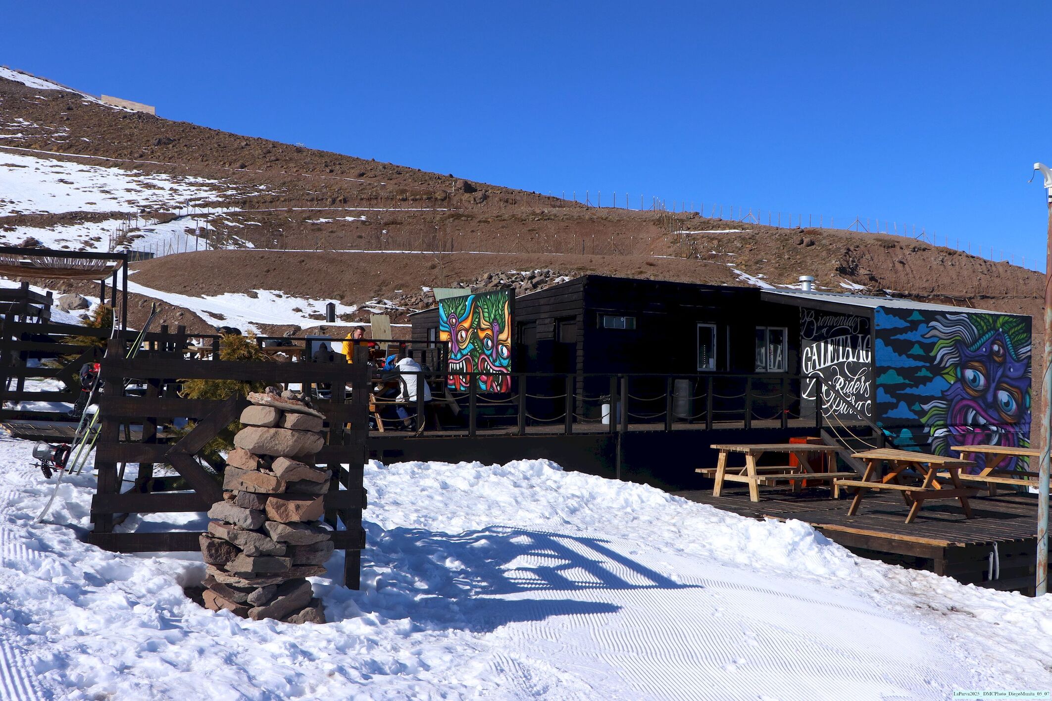 Caleta Águilas exterior nevado